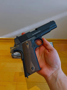 UUS UMAREX Colt 1911 Classic õhupüstol 4,5mm CO2 Blowback (8 foto / 9)