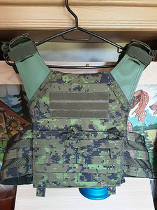 Taktikaline vest (6 foto / 9)