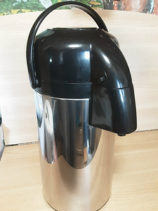 Suur termos 2,5 L (7 foto / 7)