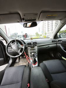 Toyota Avensis (6 фото из 7)
