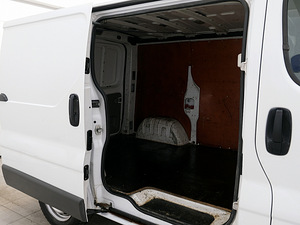 Opel Vivaro Facelift 2.0 CDTi 66kW (7 фото из 9)