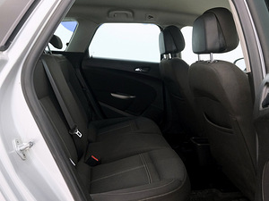 Opel Astra Sports Tourer 1.7 CDTi 92kW (7 foto / 8)