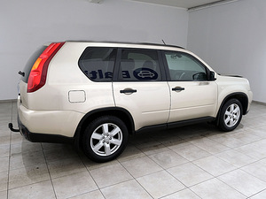 Nissan X-Trail Comfort ATM 2.0 104kW (3 foto / 7)