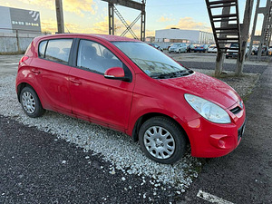 Hyundai i20 Elegance 1.4 74kW (1 foto / 7)