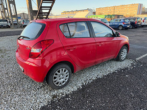 Hyundai i20 Elegance 1.4 74kW (3 foto / 7)