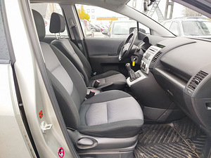 Mazda 5 Elegance 1.8 85kW (6 foto / 7)