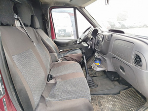 Ford Transit 300L Van 2.0 TDCi 74kW (6 foto / 7)