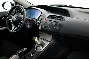 Honda Civic Type S 2.2 i-CTDi 103kW (5 foto / 7)