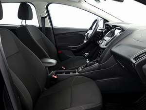 Ford Focus Turnier Facelift 1.5 TDCi 88kW (6 foto / 8)