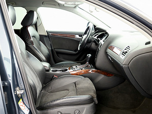 Audi A4 S-Line ATM 2.0 TDI 105kW (6 foto / 7)