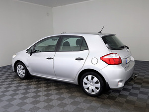 Toyota Auris Linea Sol Facelift 1.6 97kW (4 foto / 8)