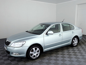 Skoda Octavia Elegance Facelift 1.2 77kW (2 foto / 7)