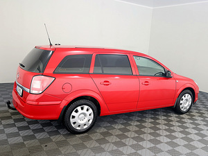 Opel Astra Facelift 1.6 85kW (3 foto / 7)