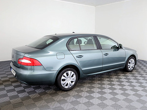 Skoda Superb Comfortline ATM 1.8 118kW (3 foto / 7)