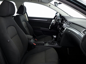 Skoda Superb Comfortline ATM 1.8 118kW (6 foto / 7)