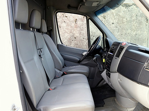 Volkswagen Crafter Van Comfortline 2.5 TDI 100kW (6 foto / 8)