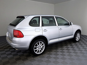 Porsche Cayenne S Luxury 4.5 250kW (3 foto / 7)