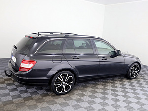Mercedes-Benz C 220 Elegance ATM 2.1 CDI 125kW (3 foto / 7)