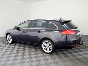 Opel Insignia Cosmo 4x4 ATM 2.0 CDTi 118kW (4 foto / 8)