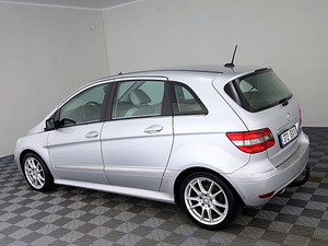 Mercedes-Benz B 200 Avantgarde Facelift ATM 2.0 CDI 103kW (4 foto / 7)