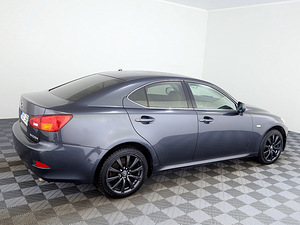 Lexus IS 220 Luxury 2.2 D-4D 130kW (3 foto / 7)