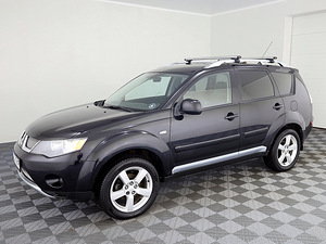 Mitsubishi Outlander Luxury 4x4 2.0 DI-D 103kW (2 foto / 7)