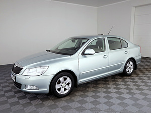 Skoda Octavia Comfortline Facelift ATM 1.4 90kW (2 foto / 8)