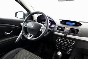 Renault Megane Coupe 1.6 81kW (5 foto / 7)