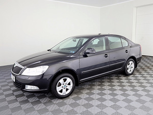 Skoda Octavia Comfortline Facelift ATM 1.2 77kW (2 foto / 8)