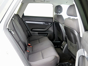 Audi A6 Sportline Quattro ATM 2.7 TDI 132kW (7 foto / 7)