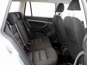 Skoda Octavia Comfortline Facelift 1.6 75kW (7 foto / 7)
