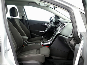 Opel Astra Sports Tourer 1.4 103kW (6 foto / 7)