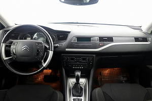 Citroen C5 Elegance ATM 2.0 103kW (5 foto / 7)