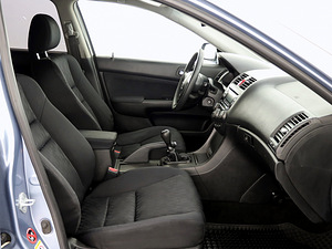 Honda Accord Facelift LPG 2.0 114kW (6 foto / 8)
