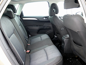 Citroen C4 Elegance ATM 1.6 HDi 82kW (7 foto / 7)