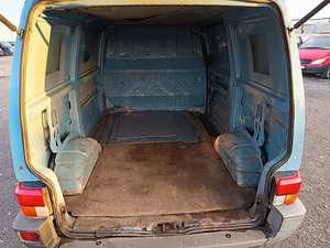 Volkswagen Transporter Kasten 2.4 TDI 57kW (7 foto / 7)