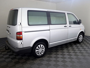 Volkswagen Transporter Passenger 2.5 TDI 96kW (3 foto / 8)