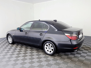 BMW 530 Executive ATM 3.0 D 160kW (4 foto / 7)