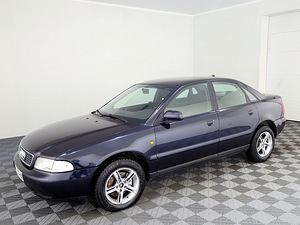 Audi A4 Comfortline 1.8 92kW (2 foto / 7)