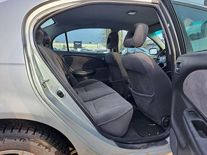 Toyota Avensis Facelift 1.8 95kW (7 foto / 7)