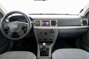 Opel Vectra Comfort 2.2 CDTi 92kW (5 foto / 7)