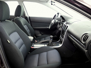 Mazda 6 Elegance Facelift LPG 2.0 108kW (6 foto / 8)