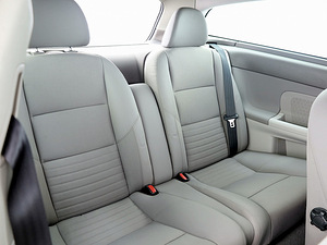 Volvo C30 Momentum 1.6 D4 80kW (7 foto / 7)