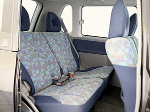 Mitsubishi Space Runner Comfort 2.4 110kW (7 foto / 7)