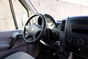 Volkswagen Crafter Van 2.5 TDI 100kW (5 foto / 8)