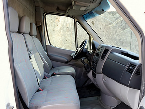 Volkswagen Crafter Van 2.5 TDI 100kW (6 foto / 8)