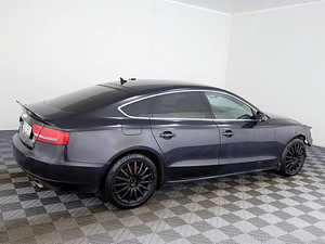 Audi A5 Sportback Quattro ATM 3.0 TDI 176kW (3 foto / 8)