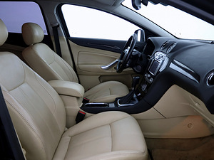 Ford Mondeo Ghia ATM 2.0 TDCi 103kW (6 foto / 7)