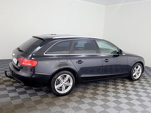 Audi A4 Comfortline Quattro ATM 3.0 TDI 176kW (3 foto / 7)