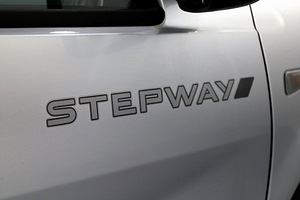 Dacia Sandero Stepway Facelift 1.6 62kW (8 foto / 8)